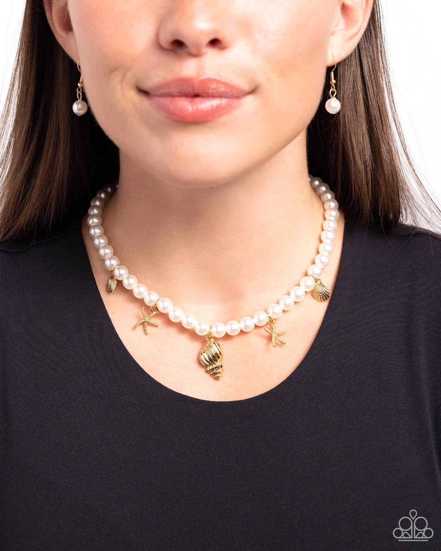 Beachcomber Beauty - Gold - Paparazzi Necklace