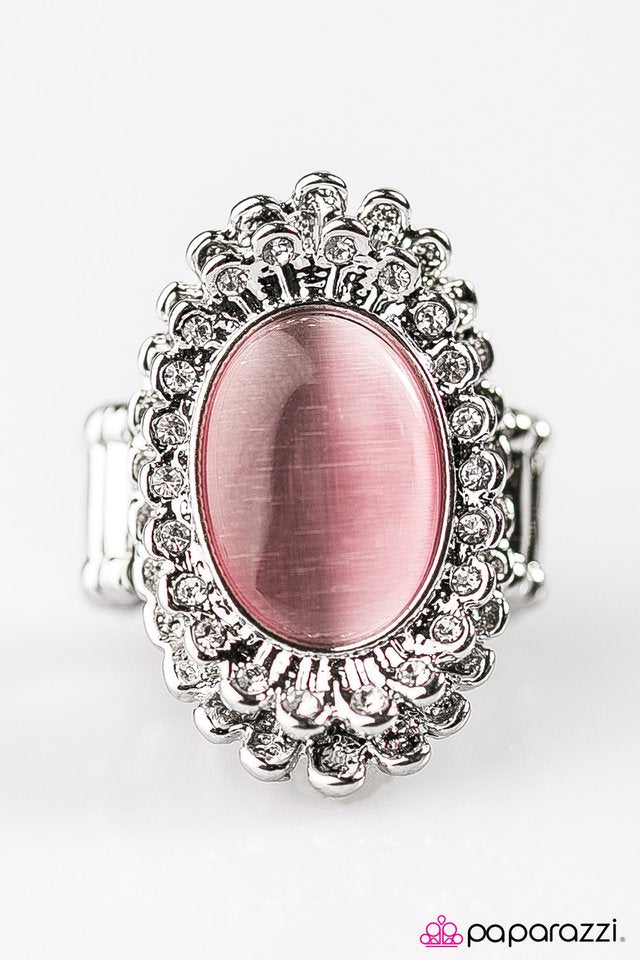 Paparazzi Ring ~ Frozen Wonderland - Pink