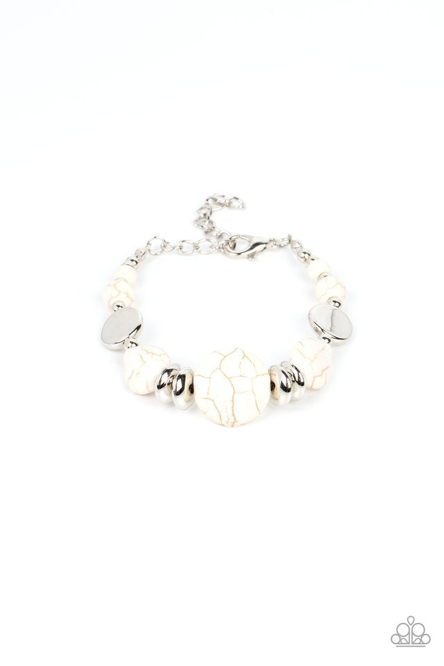 Paparazzi - Mesa Vista - White Bracelet