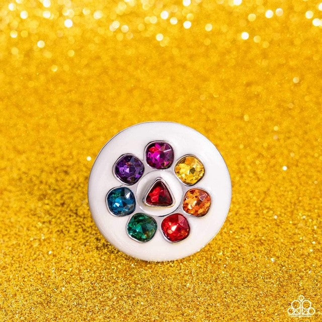CAPTIVATING CENTERPIECE - MULTI Paprazzi Ring