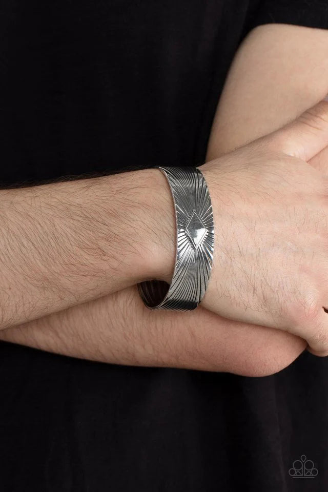 Paparazzi Cuff Bracelet ~ Magnate Mecca - Silver