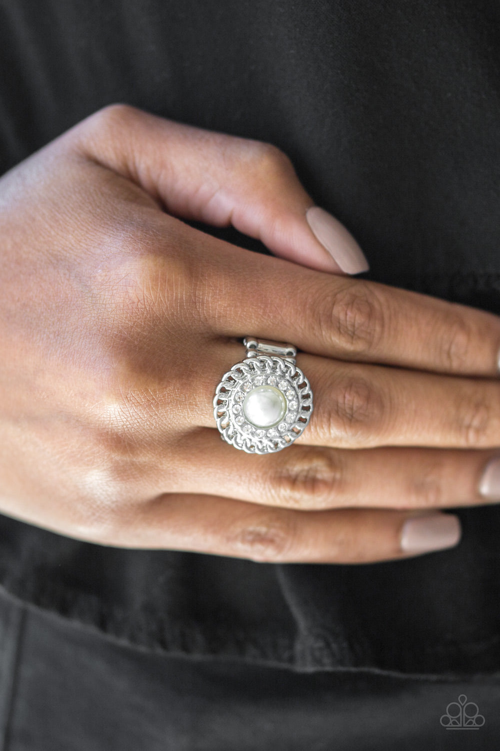 Paparazzi Ring- Big City Attitude - White