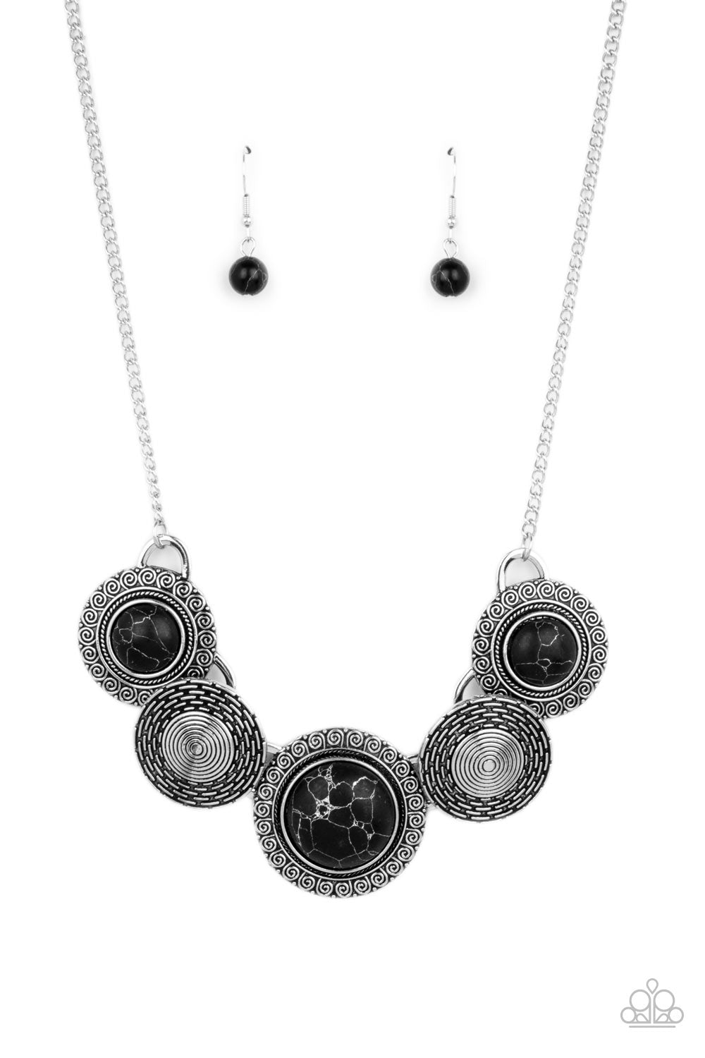 Canyon Cottage Black Paparazzi Necklace
