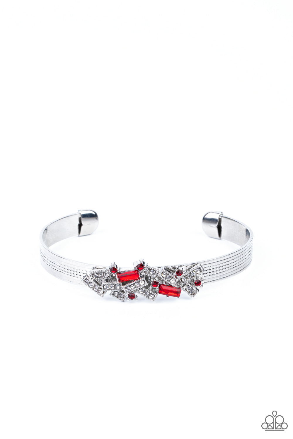 Paparazzi A Chic Clique - Red Paparazzi