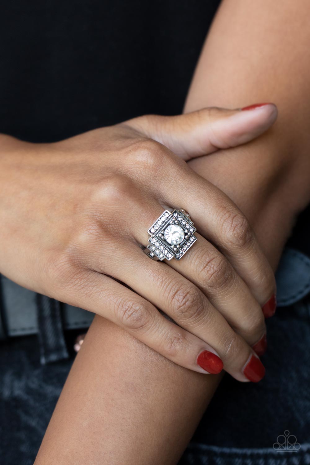 Paparazzi - Polished Pantheon - White Ring