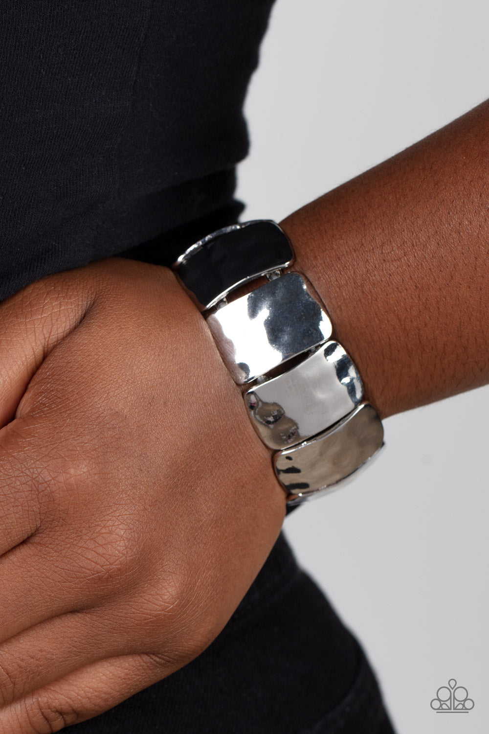 Paparazzi - Molten Maverick - Silver Bracelet