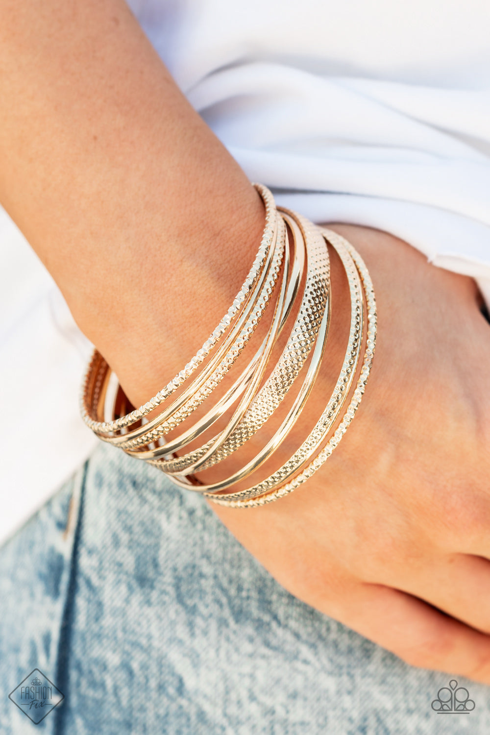 Circlet Circus - Gold Bracelet - Paparazzi