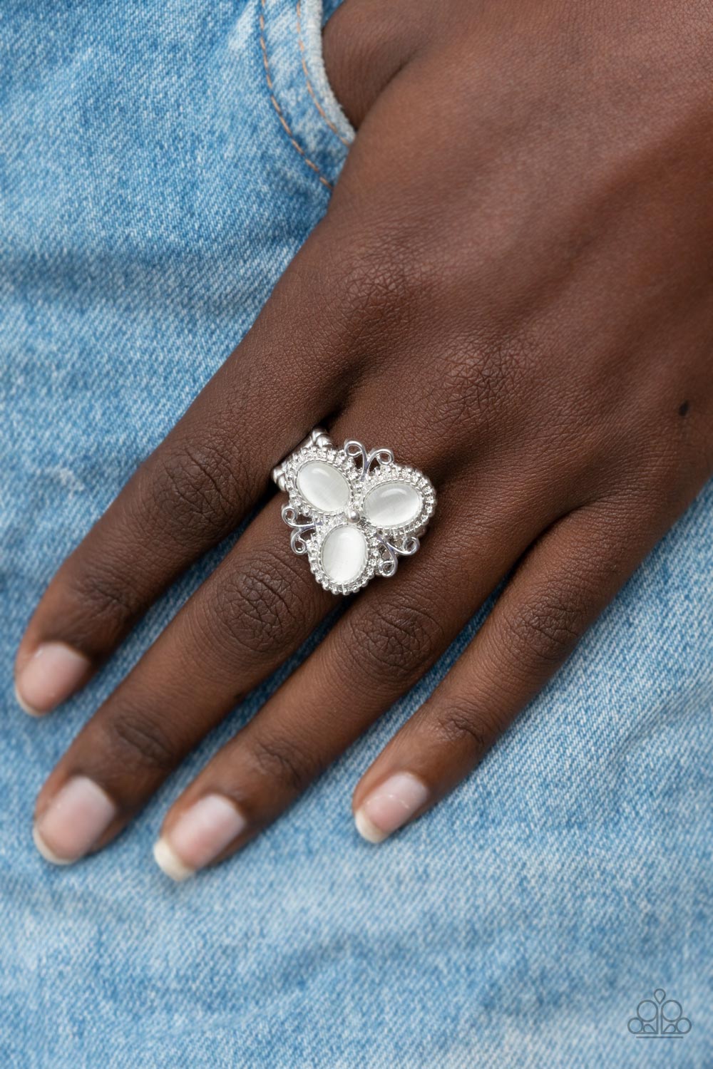Bewitched Blossoms - White Paparazzi
