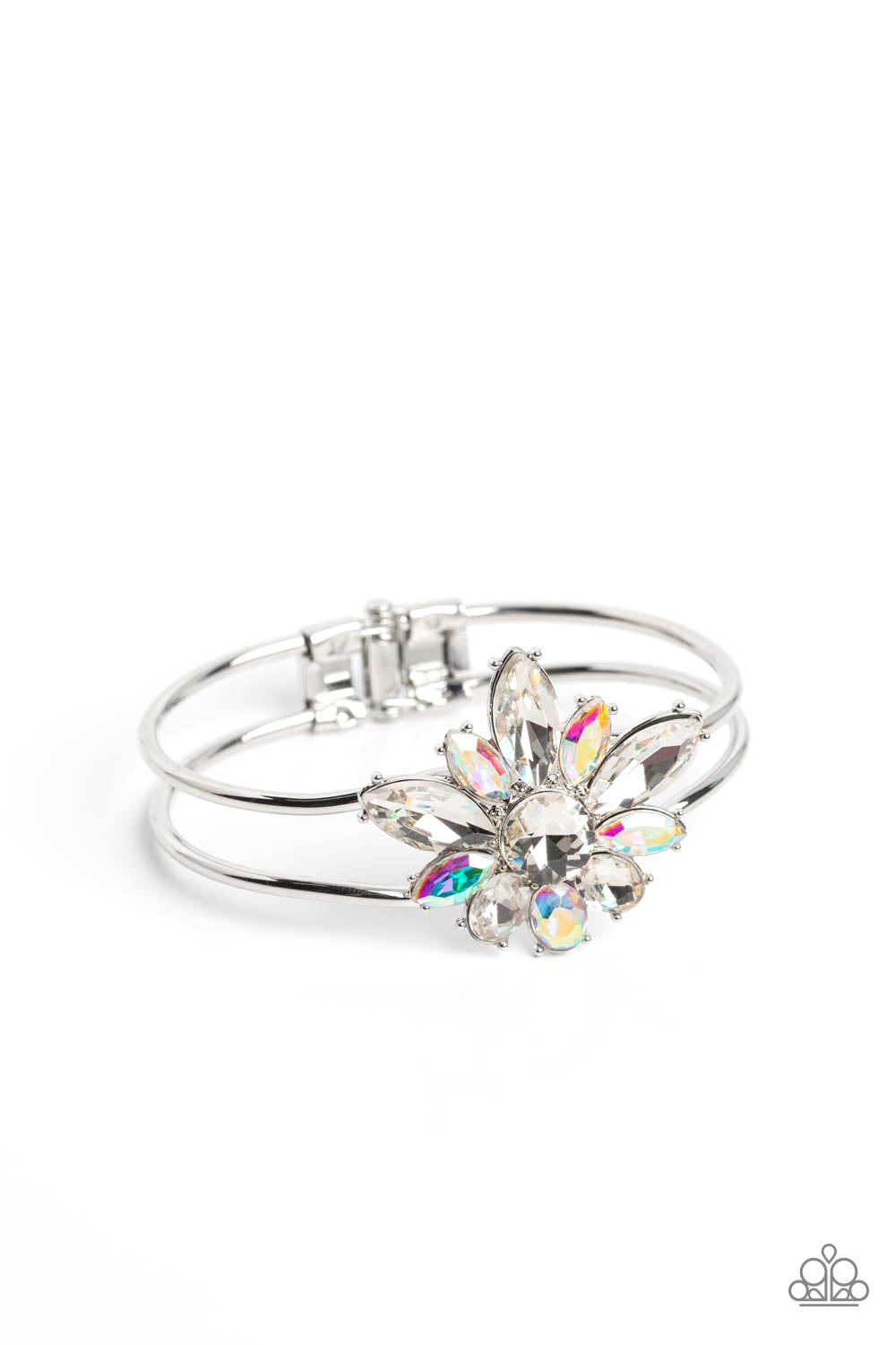 Paparazzi - Chic Corsage - White Bracelet