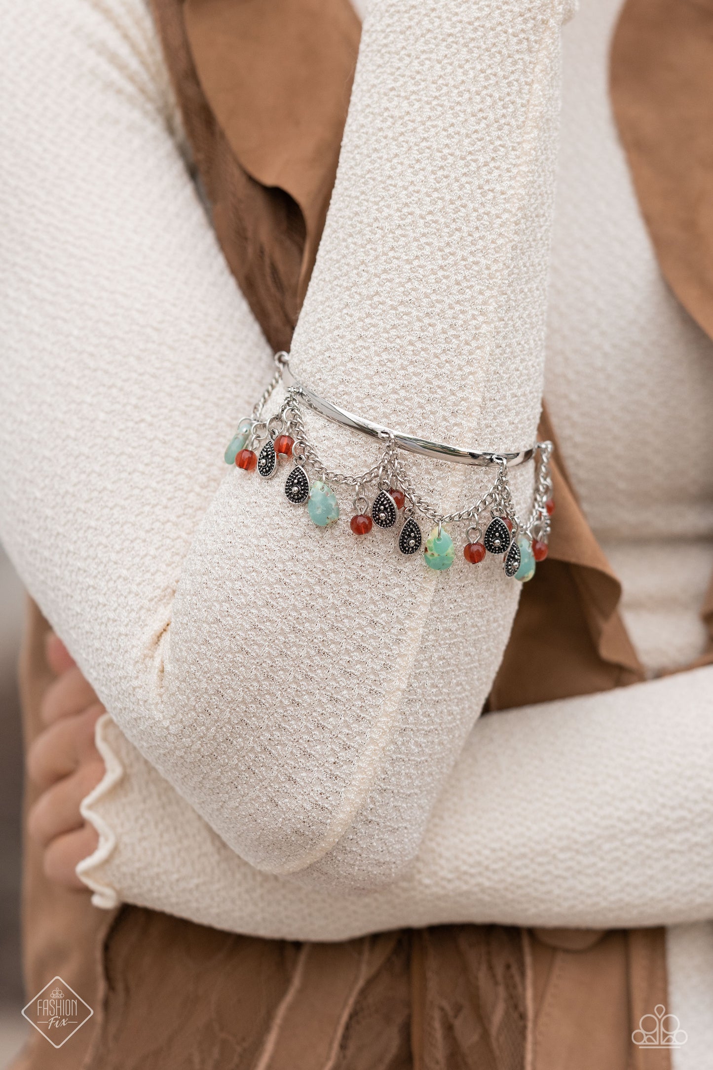 Paparazzi Down to Earth Dignity - Multi Bracelet