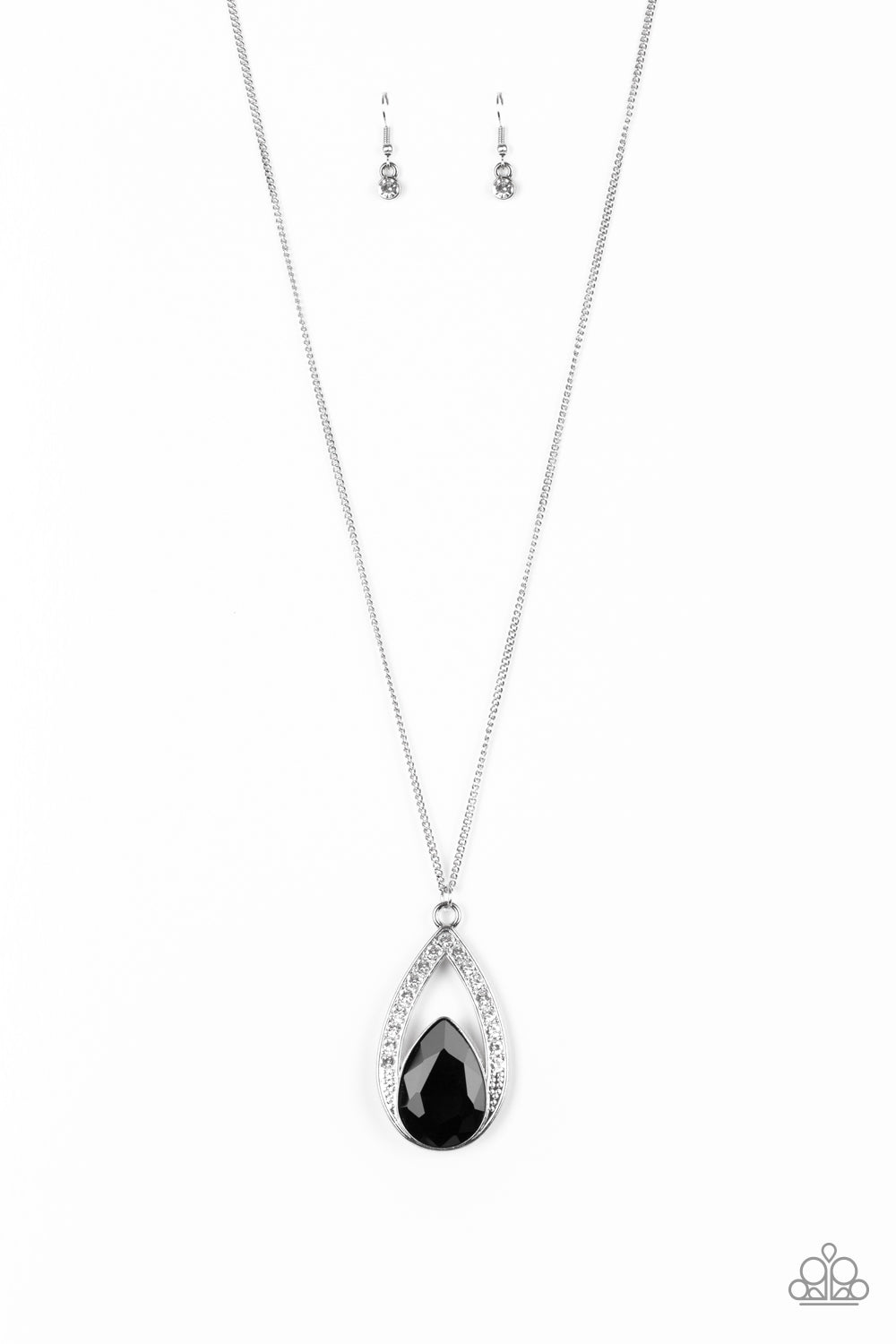 Paparazzi Notorious Noble Silver Black Necklace