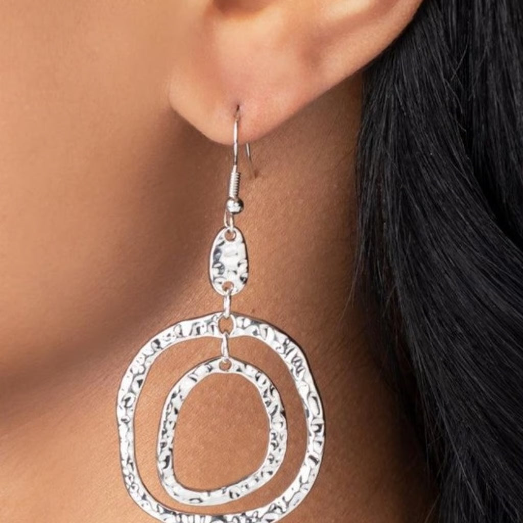 Paparazzi Earring Scalding HAUTE Silver Earrings