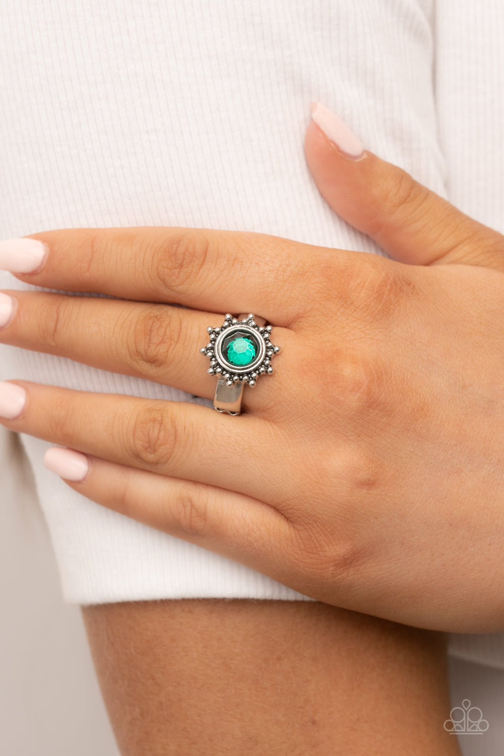 Paparazzi - Expect Sunshine and REIGN - Green Ring