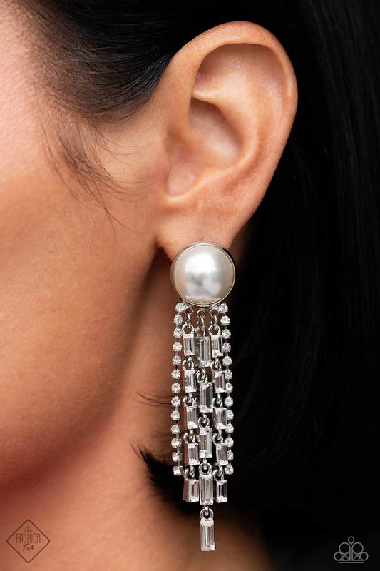 Genuinely Gatsby -Paparazzi Silver Earrings