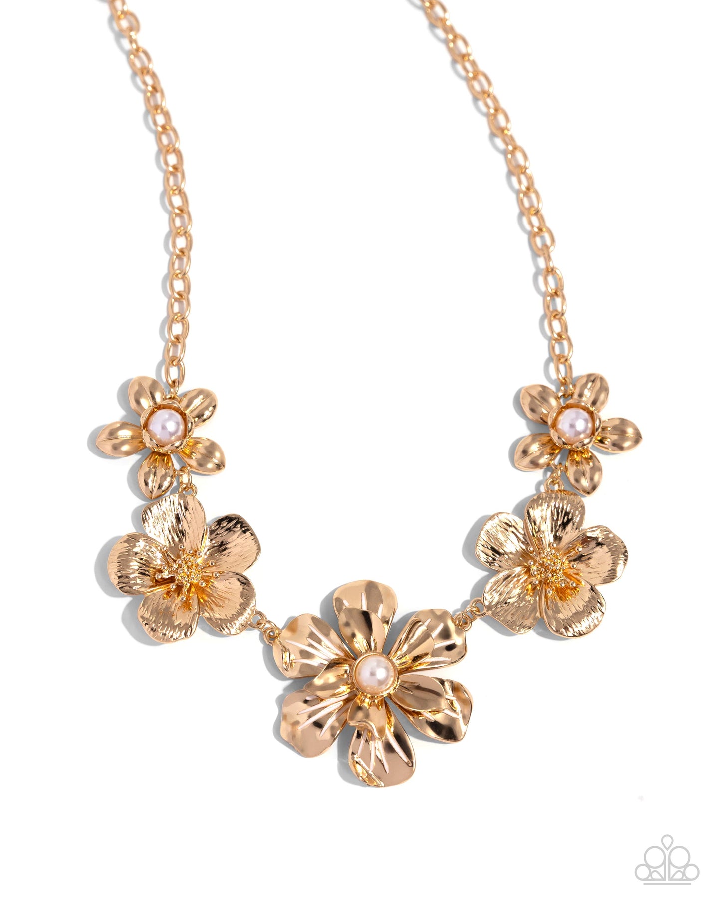 Paparazzi - FLOWER Move - Gold Necklace