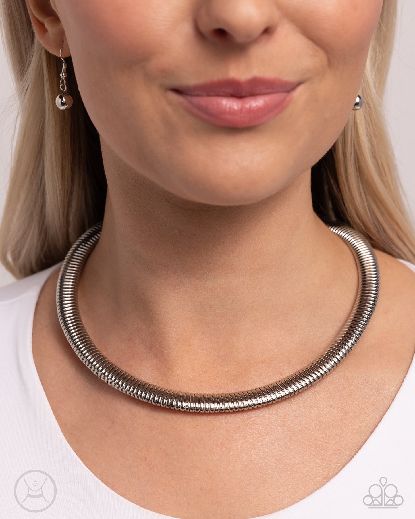 Paparazzi - Choker Of The Century - Silver Necklace