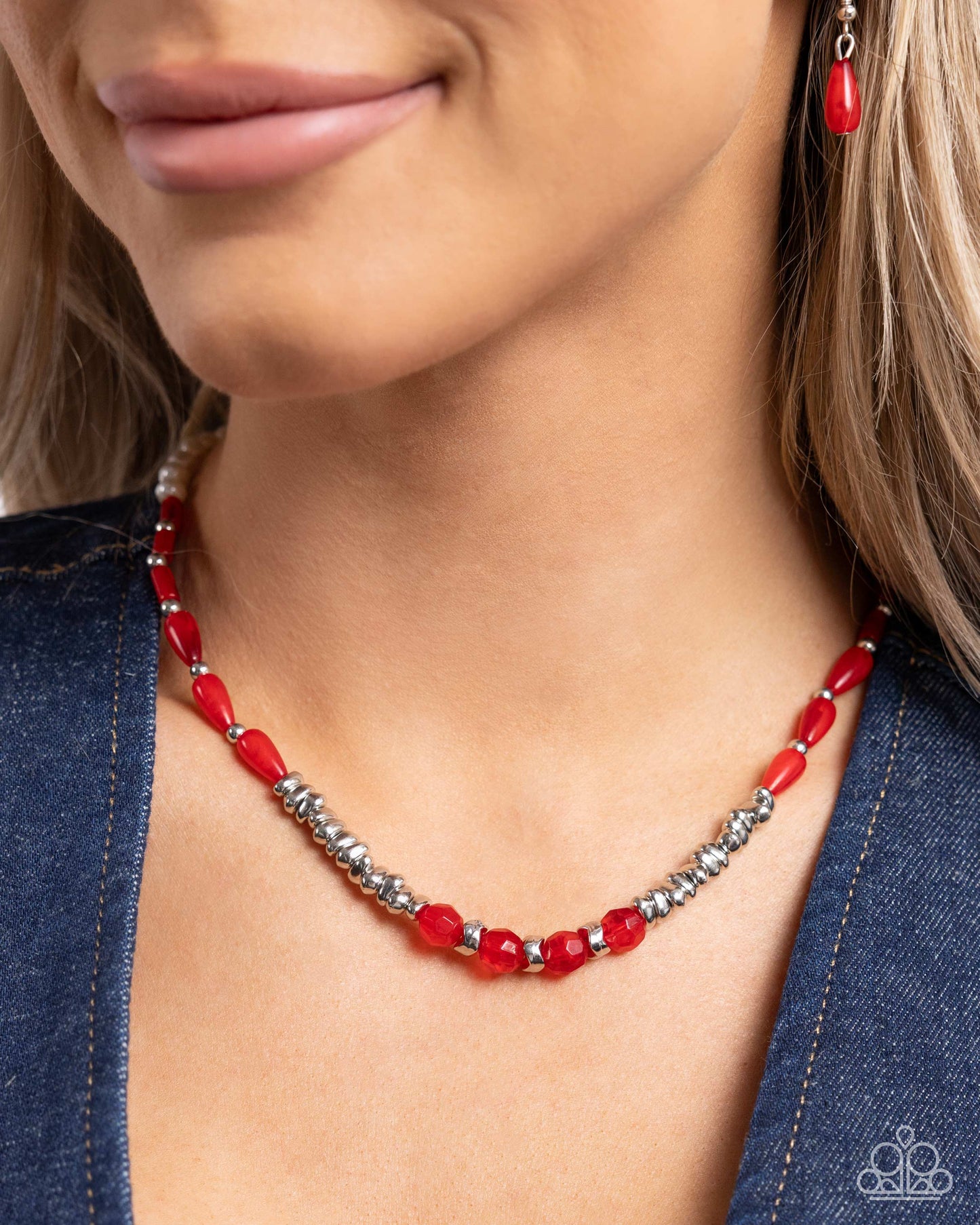 Paparazzi - Dainty Diversity - Red Necklace