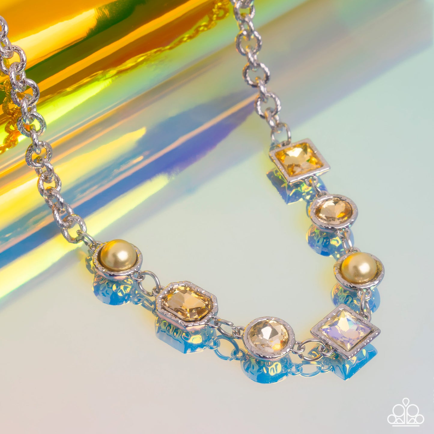 Paparazzi - Bejeweled Bravado - Yellow Necklace