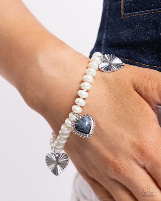 Paparazzi - Heart-struck Haven - Silver Bracelet