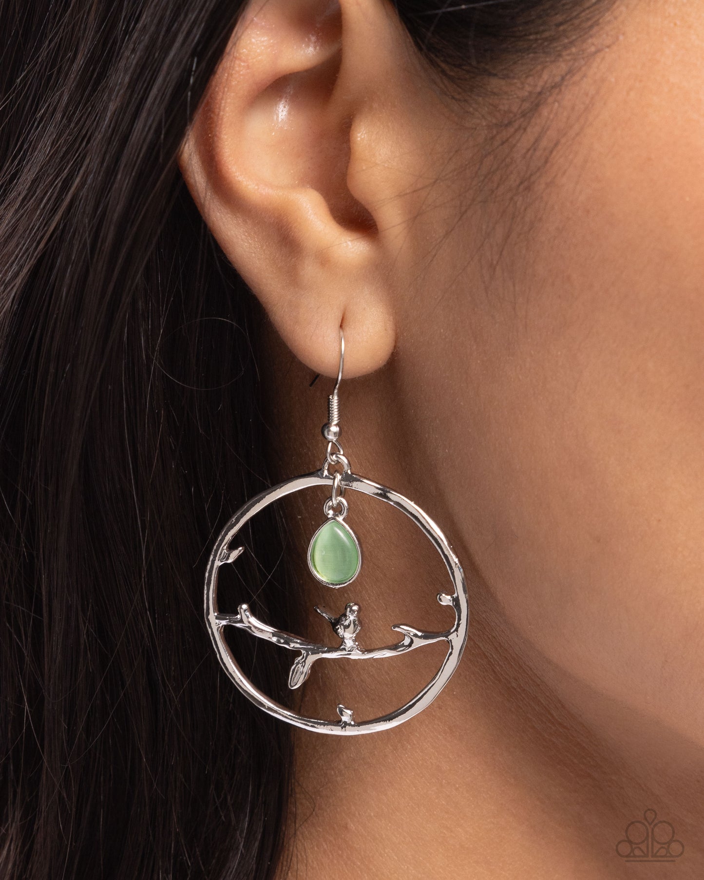 Paparazzi - Picturesque Scene - Green Earrings