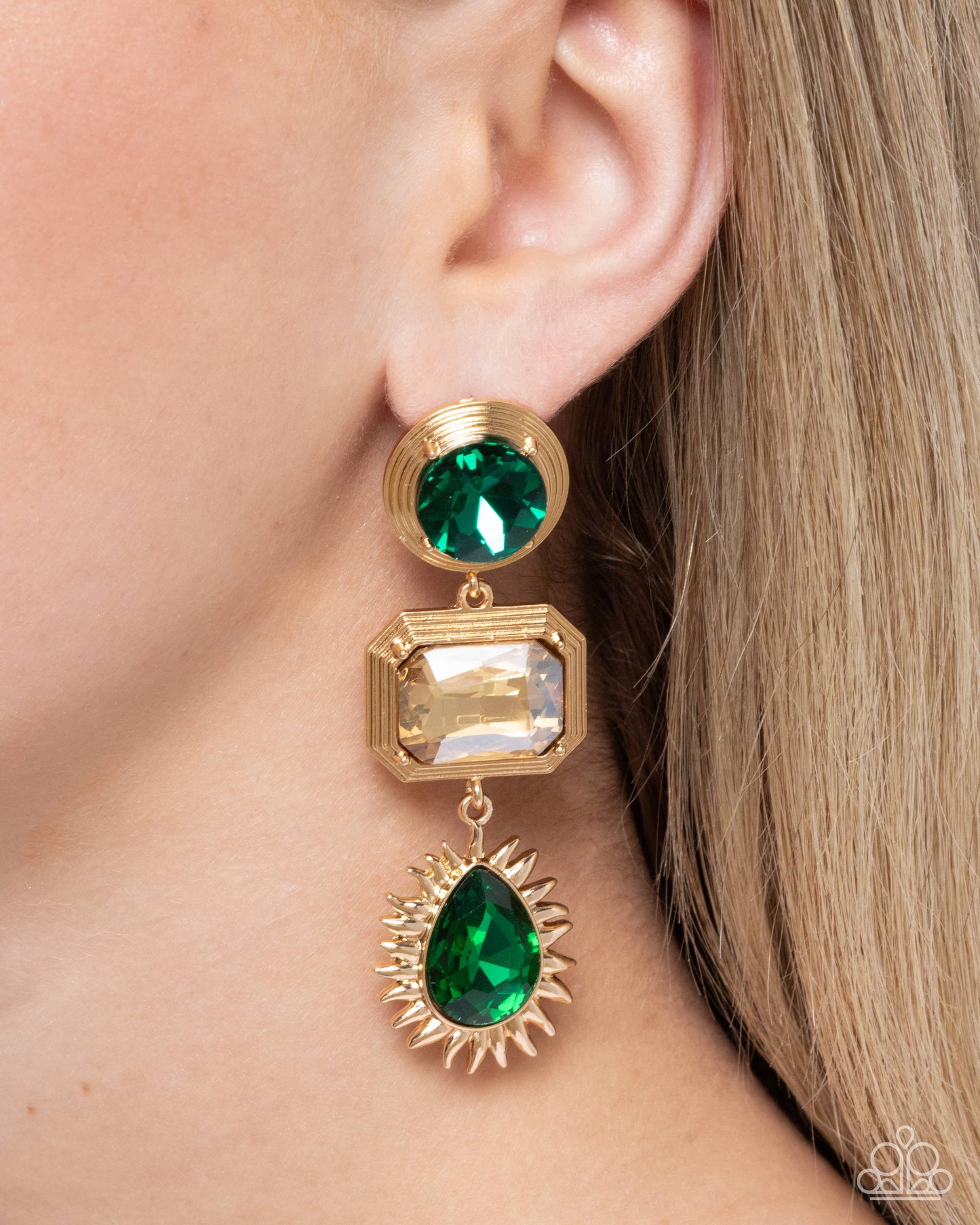 Paparazzi - Entertaining the Thought - Green Earrings