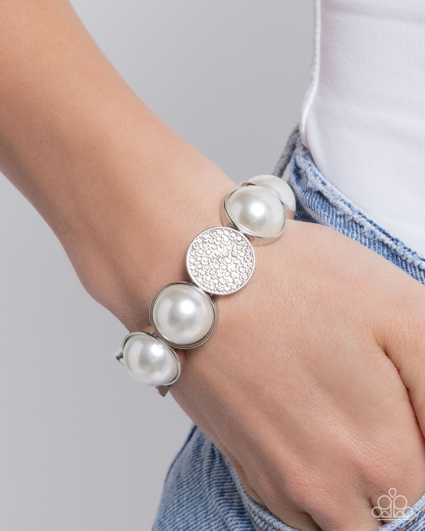 Paparazzi - Believable Bling - White Bracelet