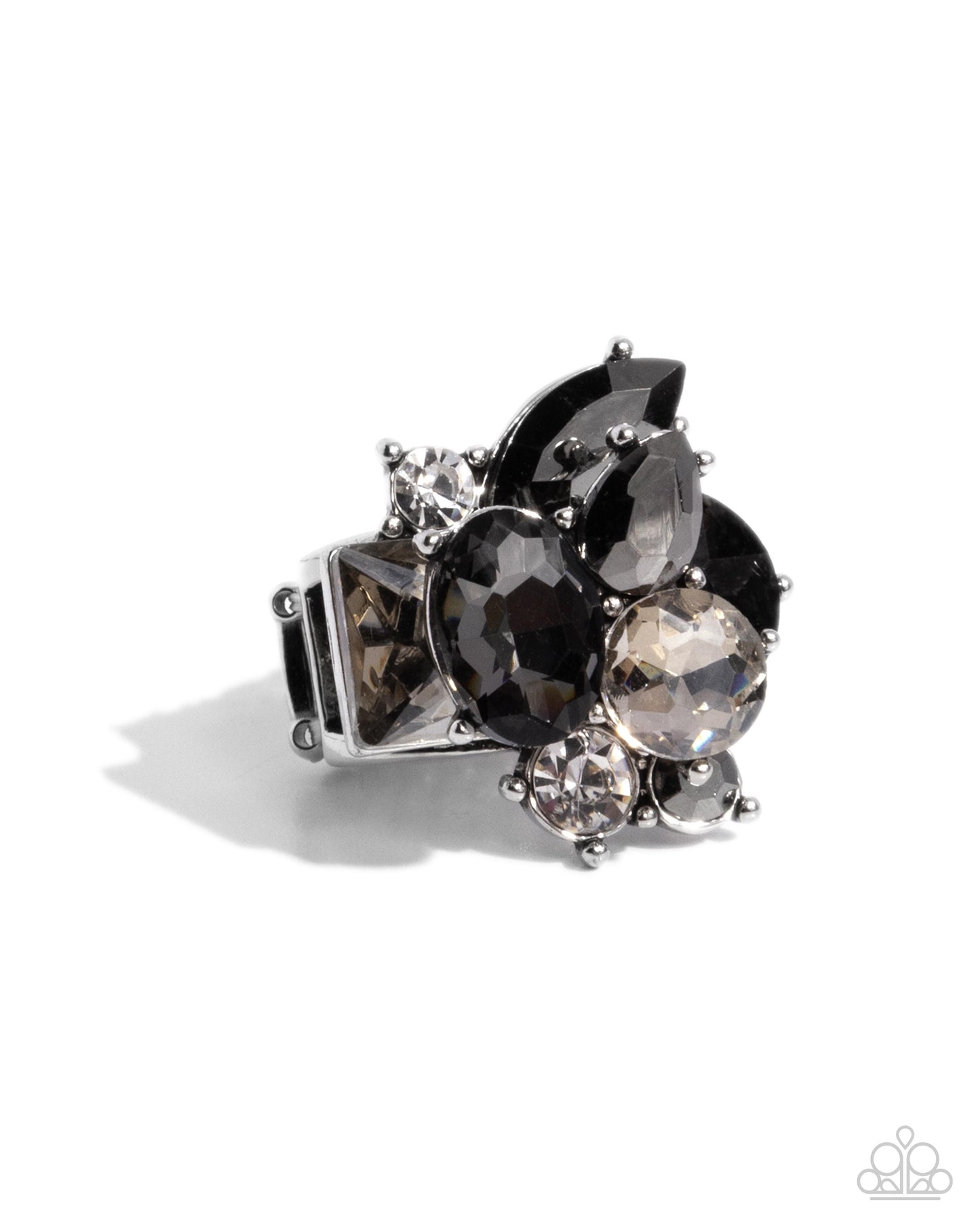 Paparazzi Capricious Cluster - Silver Ring