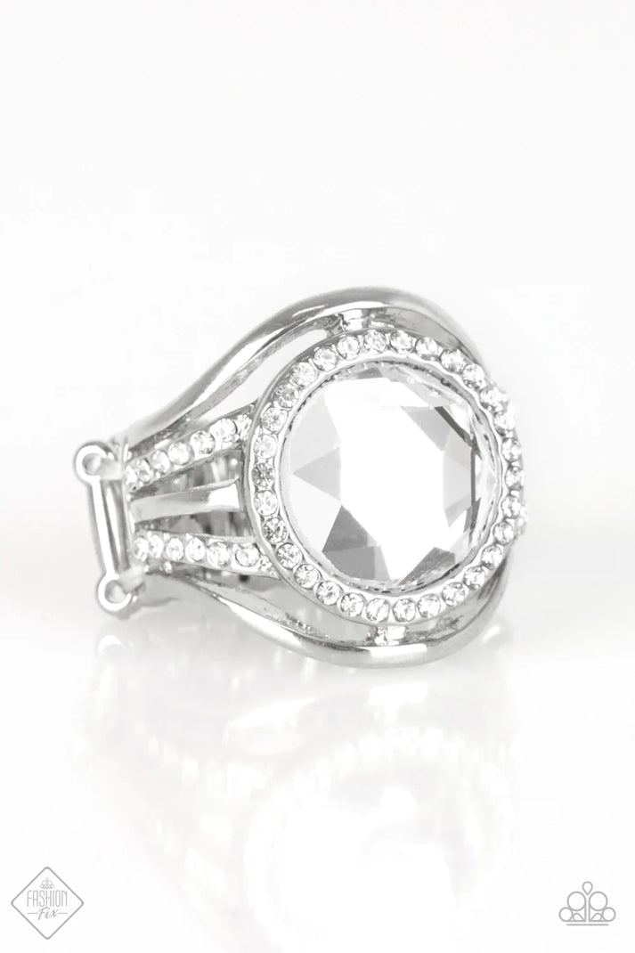 Paparazzi Ring ~ Stay For The Fireworks - White Ring