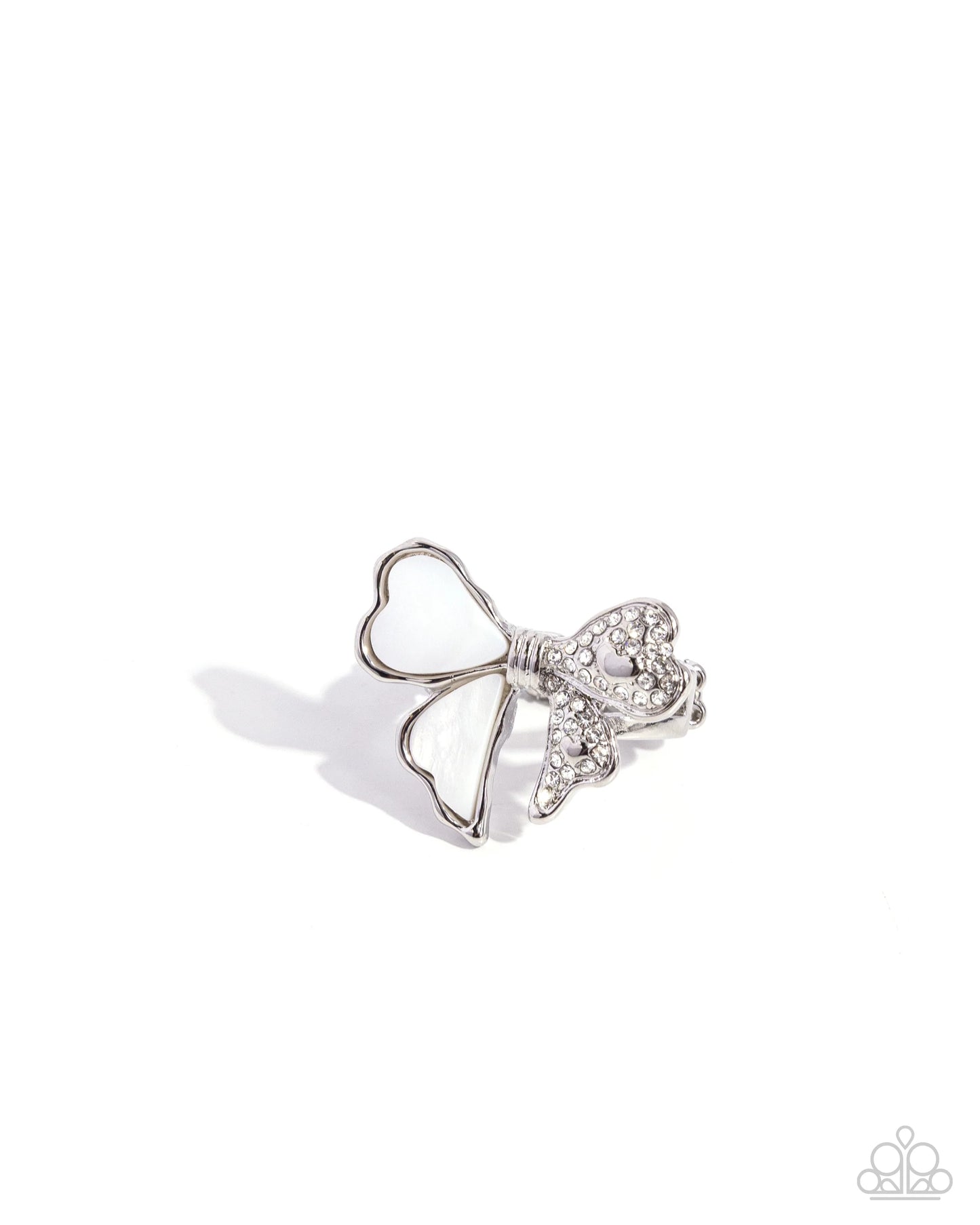 Paparazzi BOW-stopper - Silver Ring