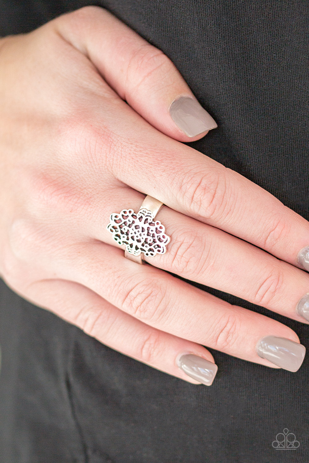 Paparazzi Ring- Full Of HAUTE Air - Silver