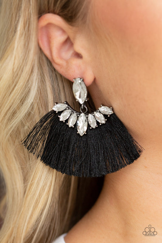 Paparazzi - Formal Flair - Black Earrings