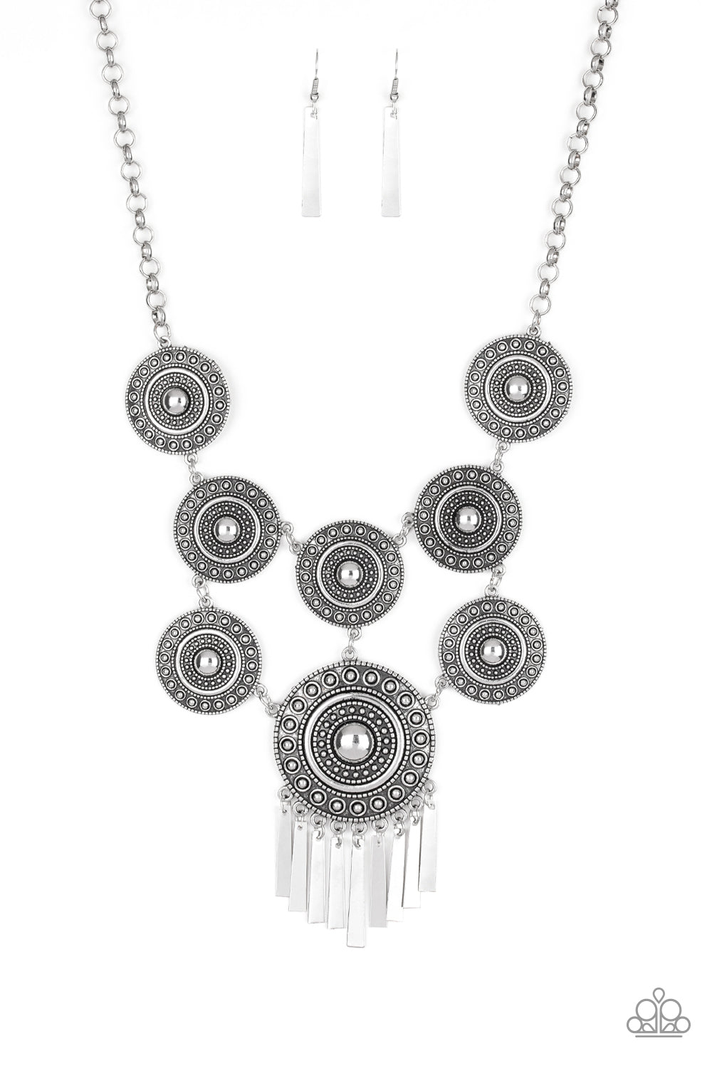 Modern Medalist Necklace Paparazzi