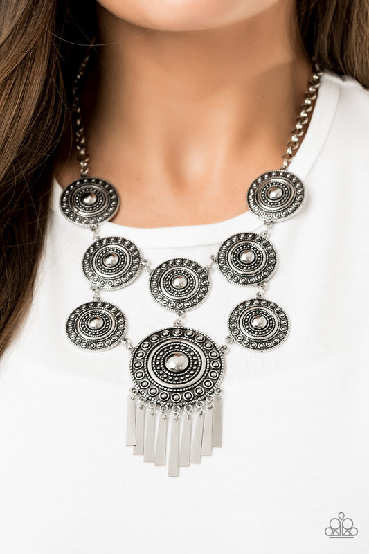 Modern Medalist Necklace Paparazzi