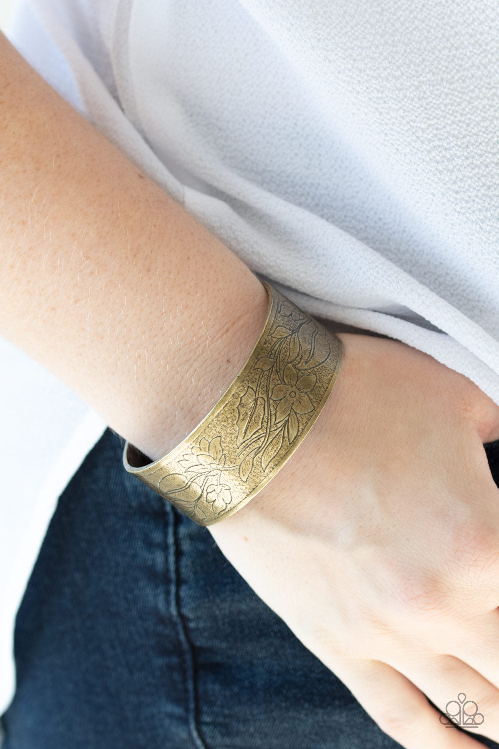 Garden Variety - Brass Cuff Bracelet - Paparazzi