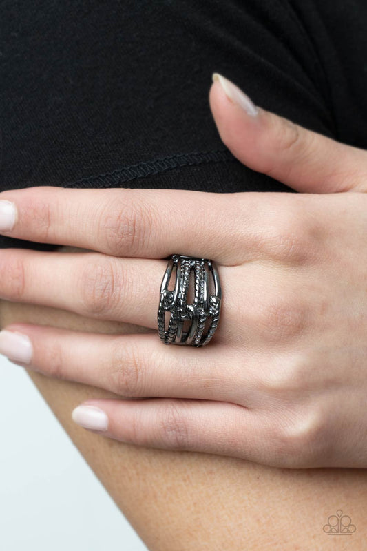 Paparazzi Ring - Crossing Signals - Black