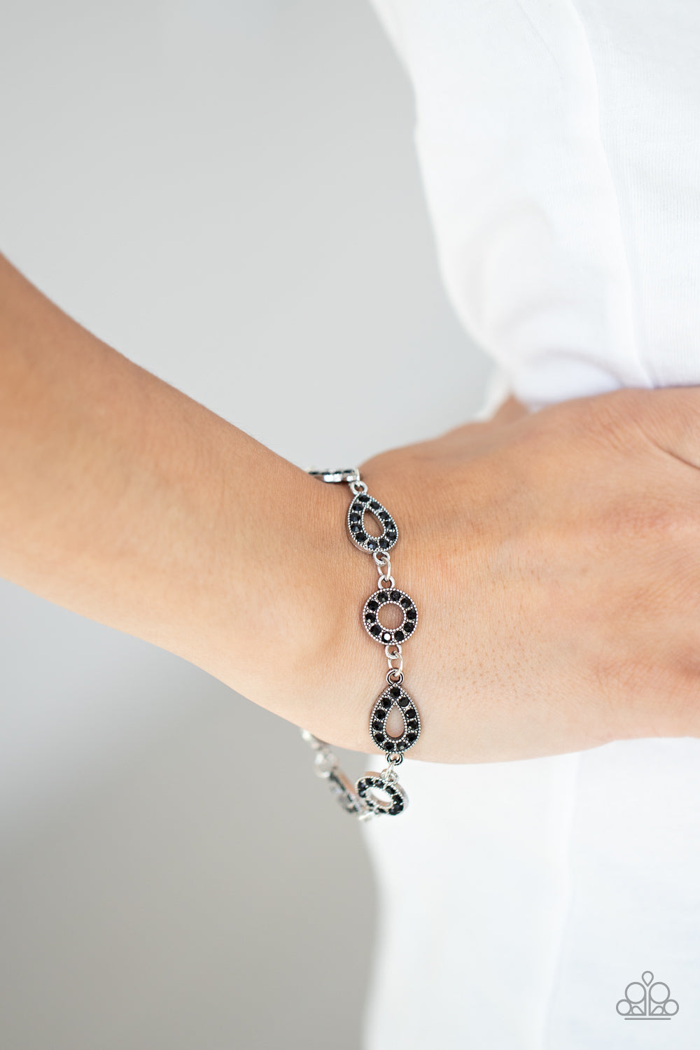 Royally Refined - Black Bracelet - Paparazzi