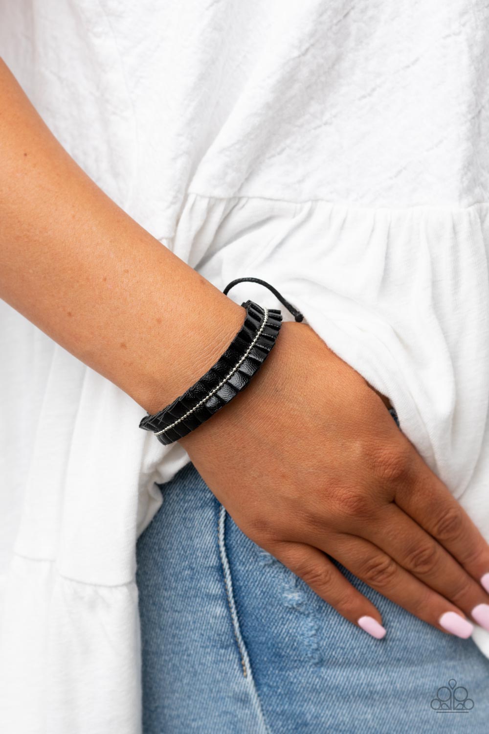 Paparazzi Hard to PLEATS Black Bracelet