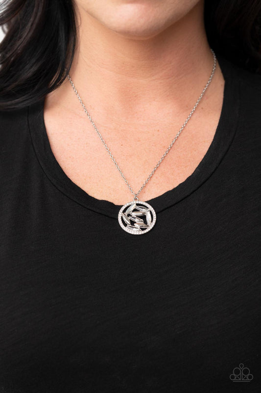 Paparazzi  Necklace  Head-Spinning Sparkle - Silver
