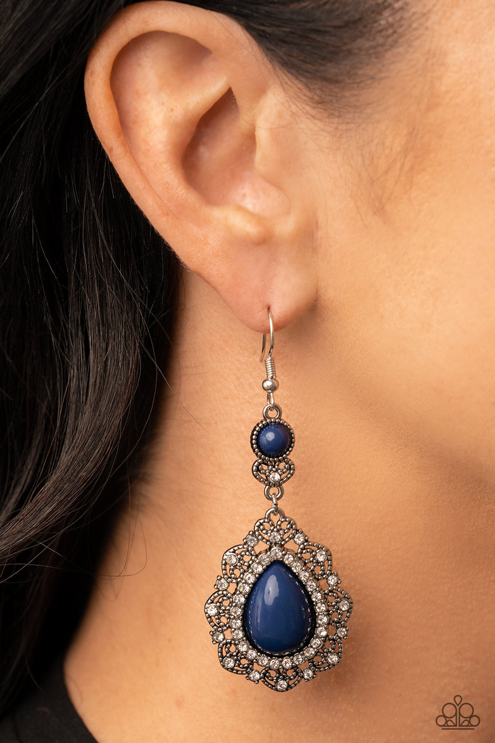 Paparazzi- Palace Bribe - Blue Earring