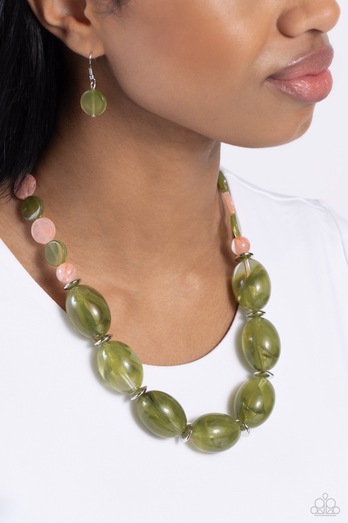 Paparazzi - Belle of the Beach - Green Necklace