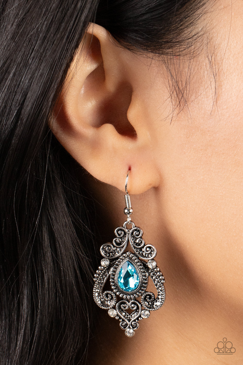 Paparazzi Palace Perfection Blue Earrings