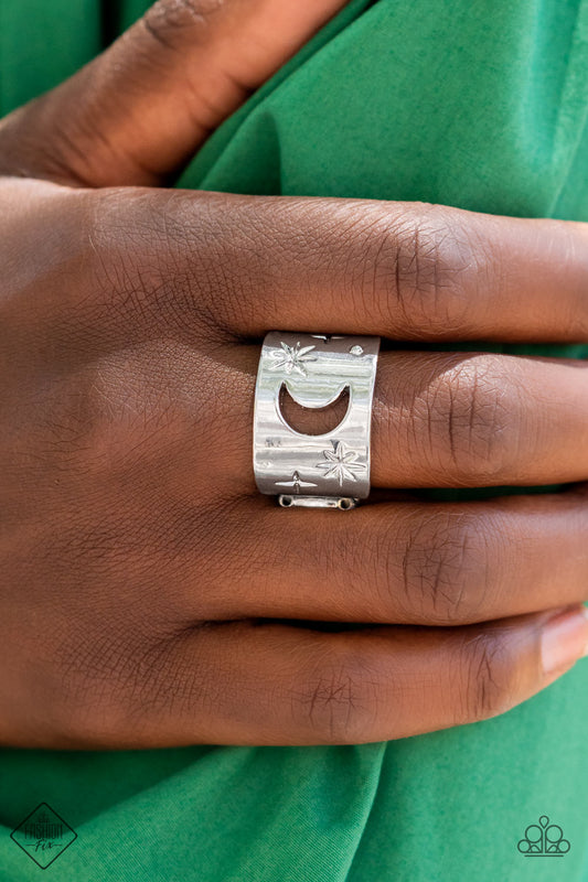 Paparazzi -Lunar Levels - Silver Ring