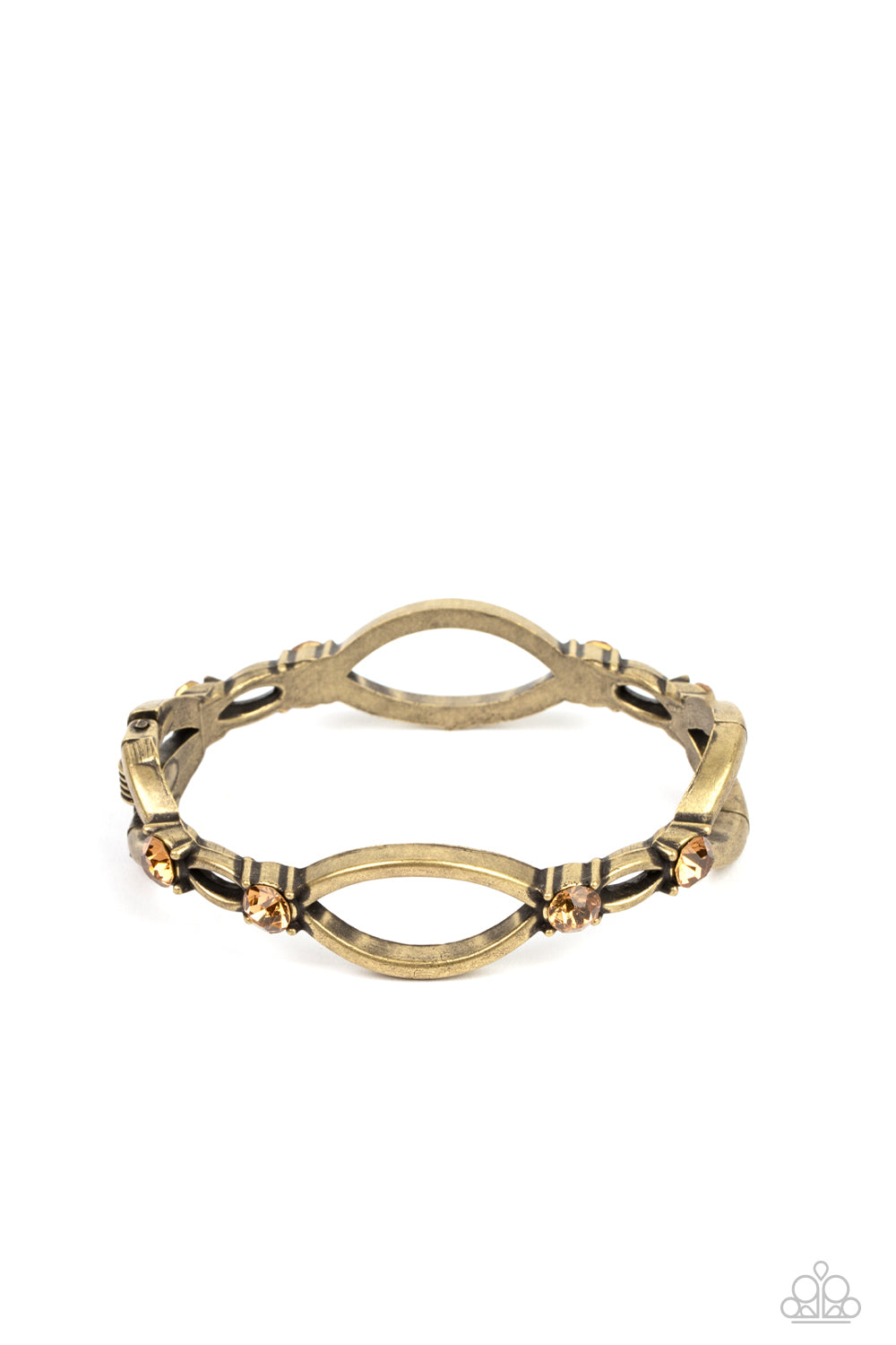 Paparazzi- Interwoven Illusion - Brass Bracelet