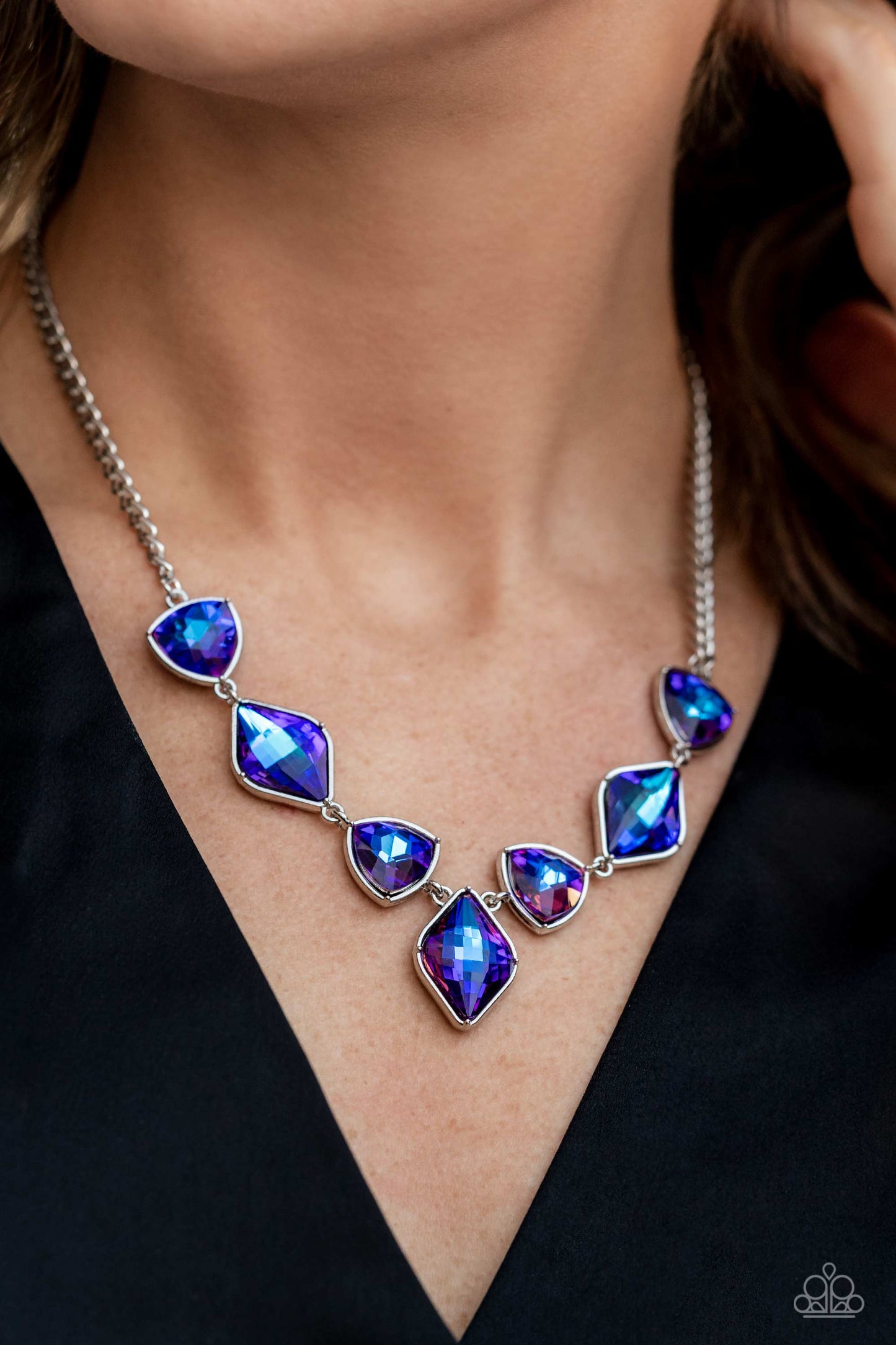 Paparazzi- Glittering Geometrics - Purple Necklace