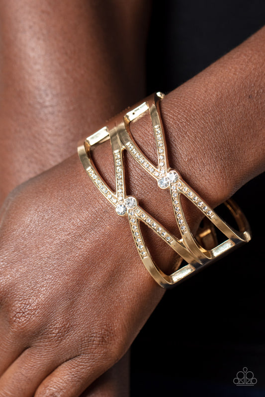 Paparazzi ~ Entrancing Etiquette - Gold Bracelet