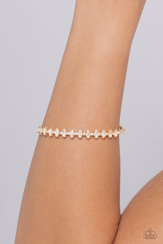 Paparazzi - Dandy Dancer - Gold Bracelet