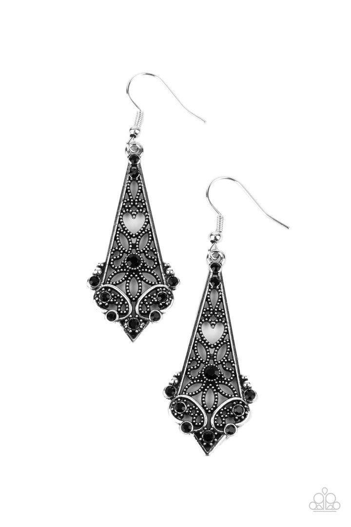 Paparazzi
"CASABLANCA CHARISMA" Black Earrings