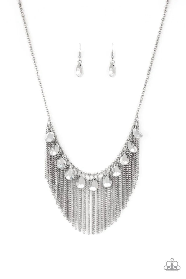 Paparazzi Bragging Rights - Silver Necklace Paparazzi